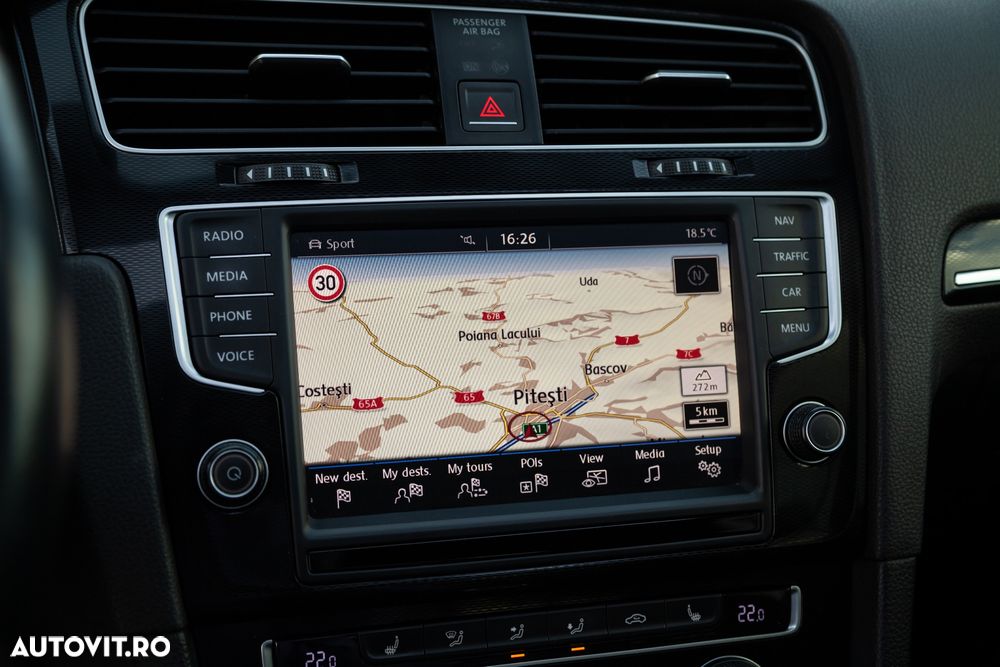 Volkswagen Golf - 18