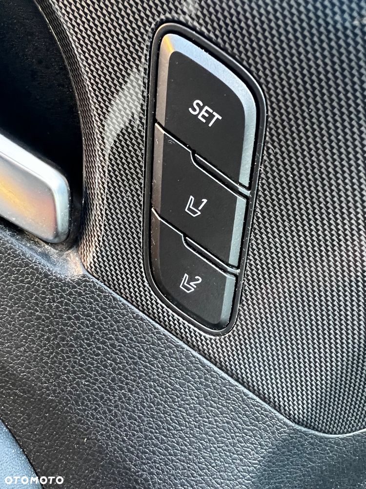 Hyundai Santa Fe - 17