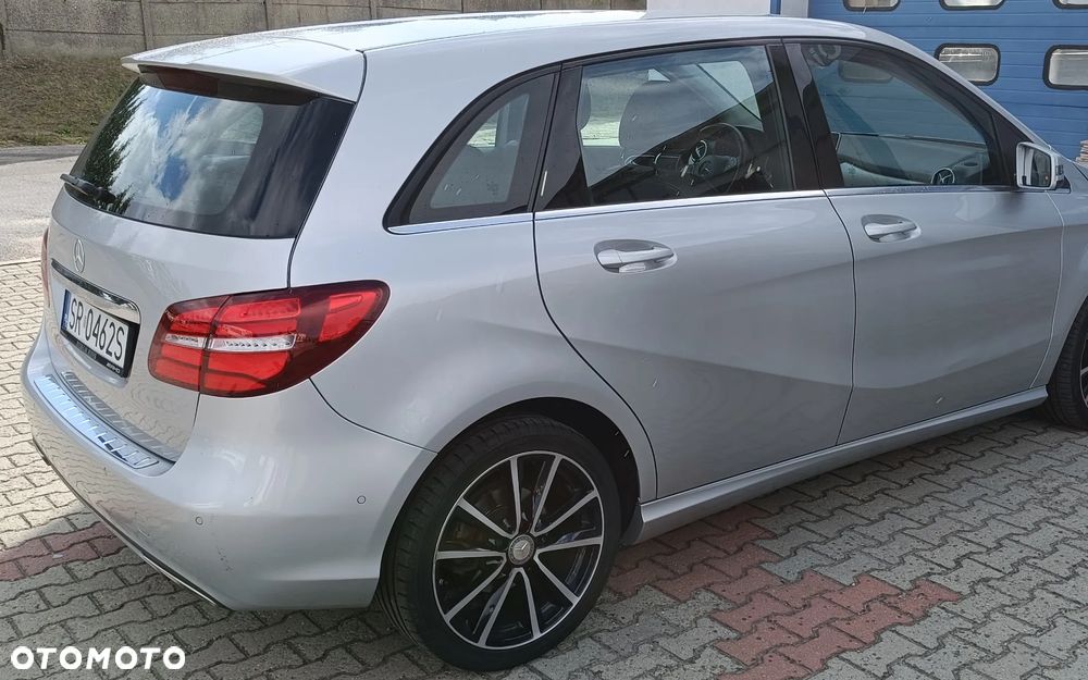 Mercedes-Benz Klasa B 200 7G-DCT - 2