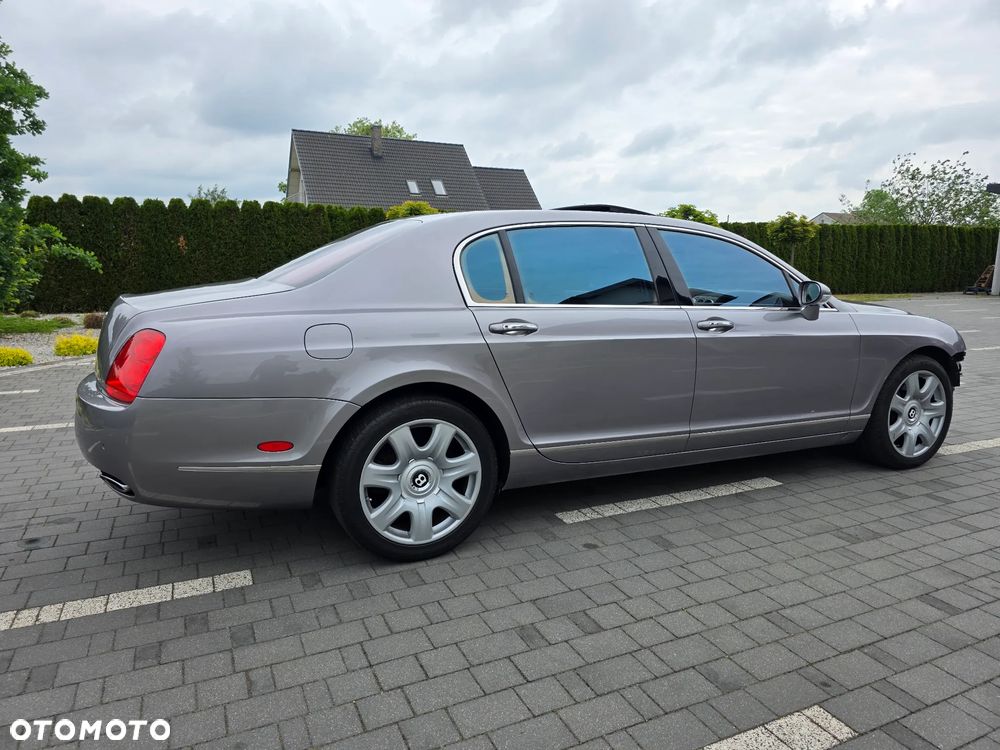 Bentley Flying Spur - 4