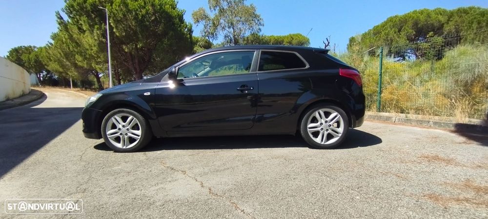 Kia Ceed S Coupé 1.6 CRDi EX - 7