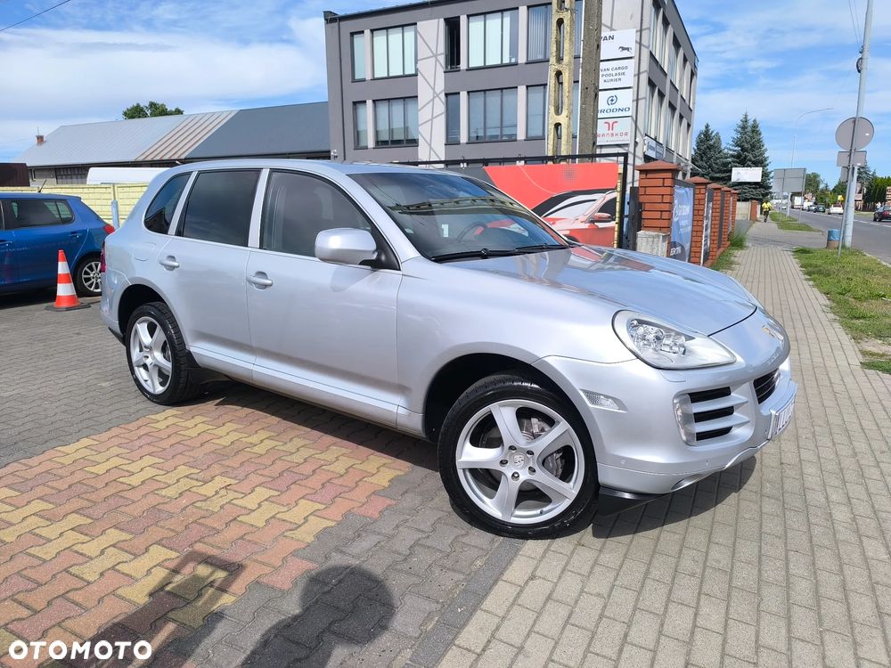 Porsche Cayenne - 22