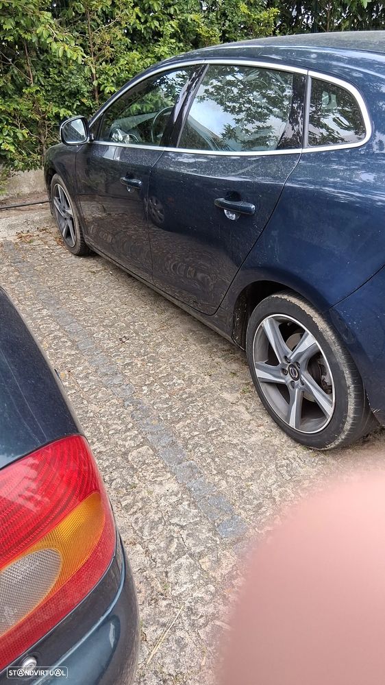 Volvo V40 1.6 D2 R-Design - 2