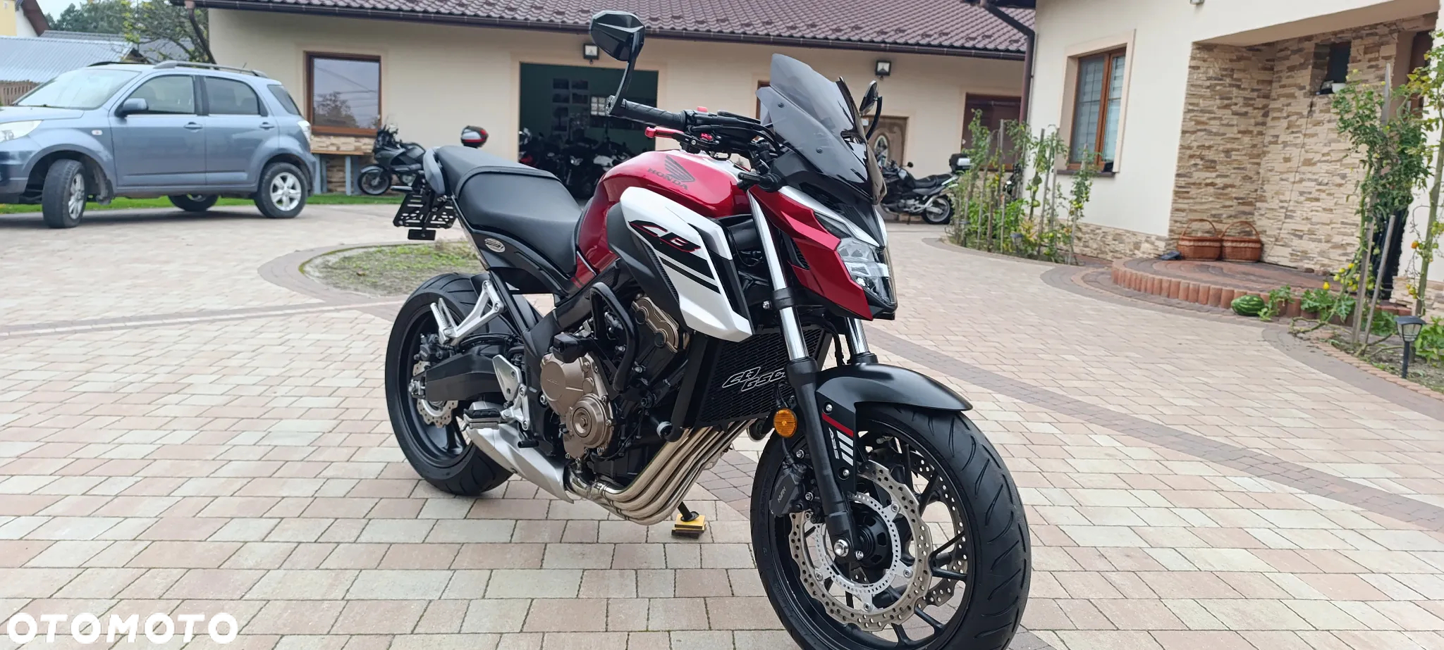 Honda CB - 4