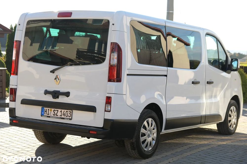 Renault Trafic - 10