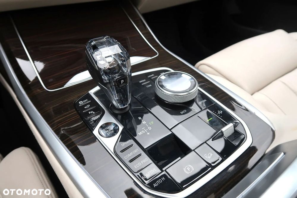 BMW X7 xDrive40i - 14