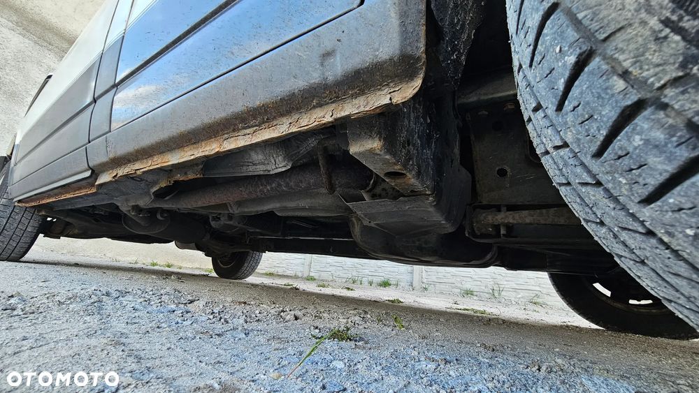 Volkswagen Multivan - 14