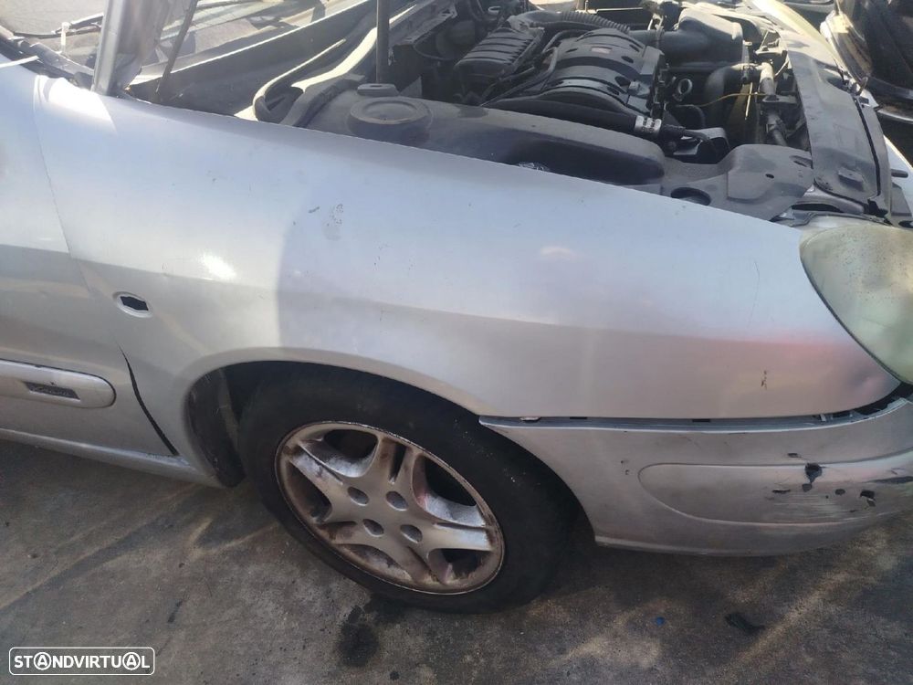 Guarda-lamas direito CITROËN XSara (N1) - 1