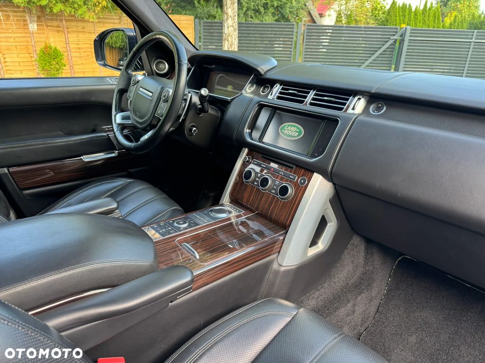 Land Rover Range Rover D300 Autobiography - 26