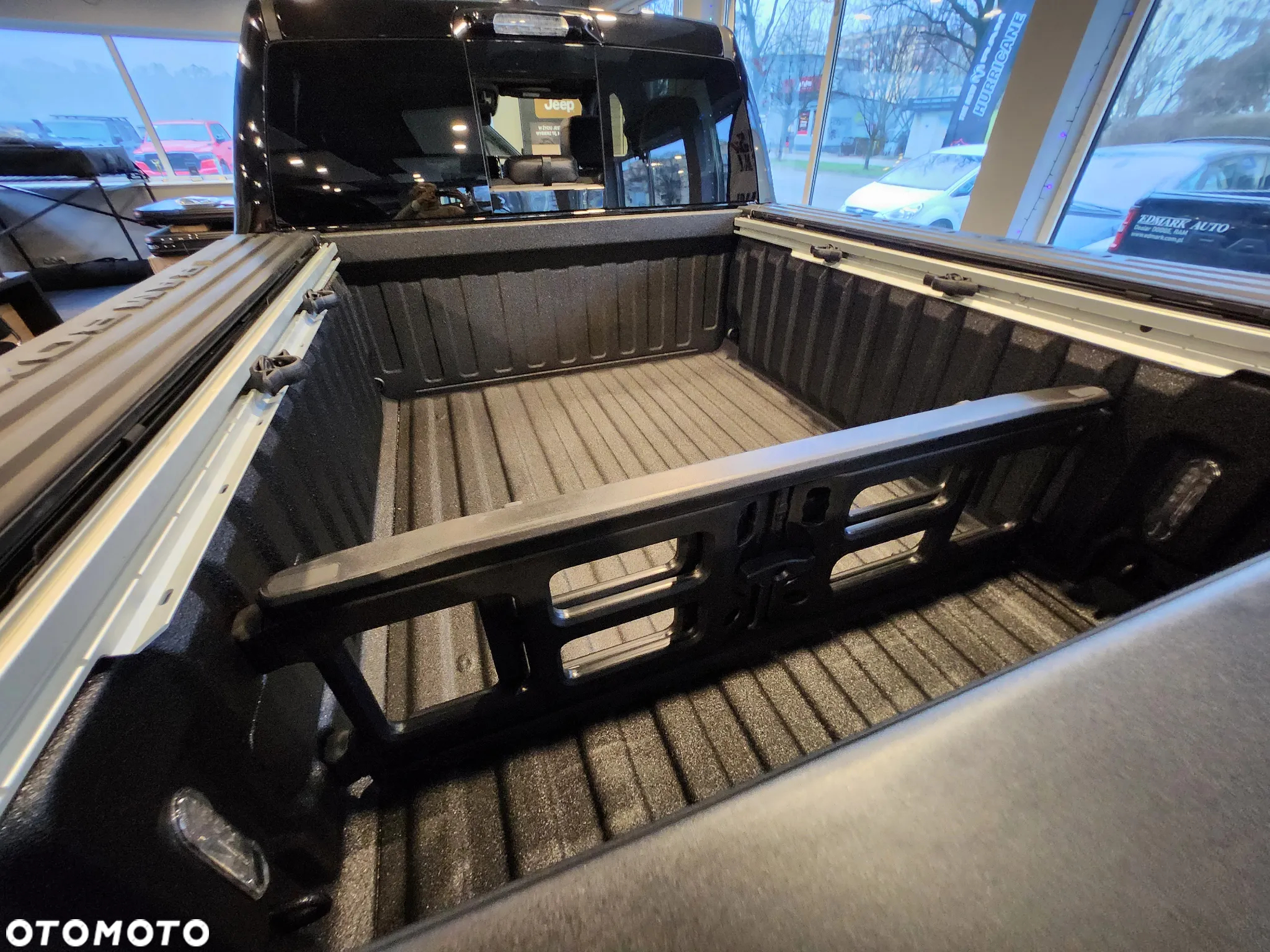 RAM 1500 - 16