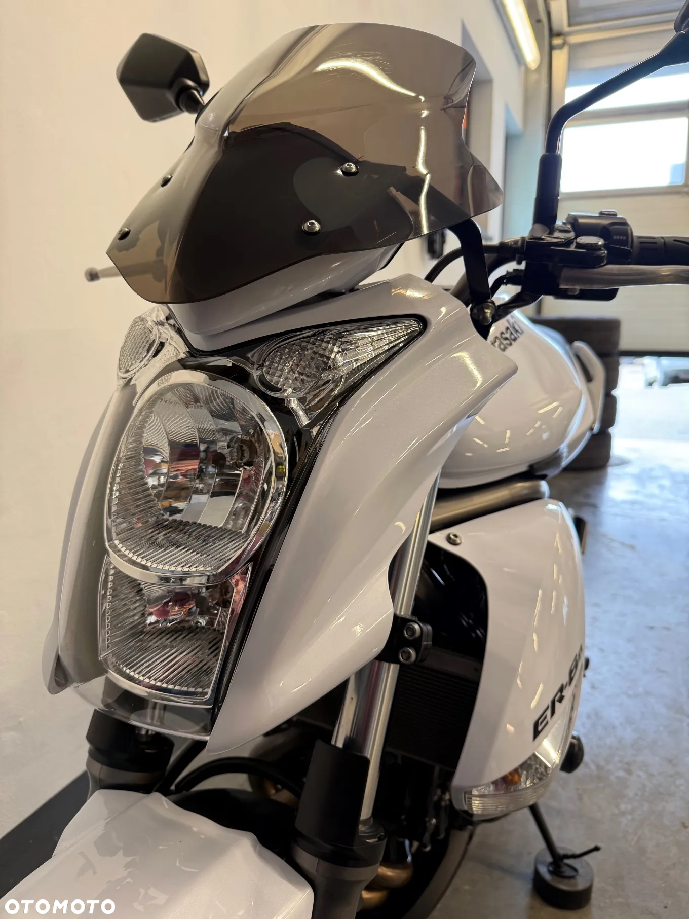 Kawasaki ER - 25