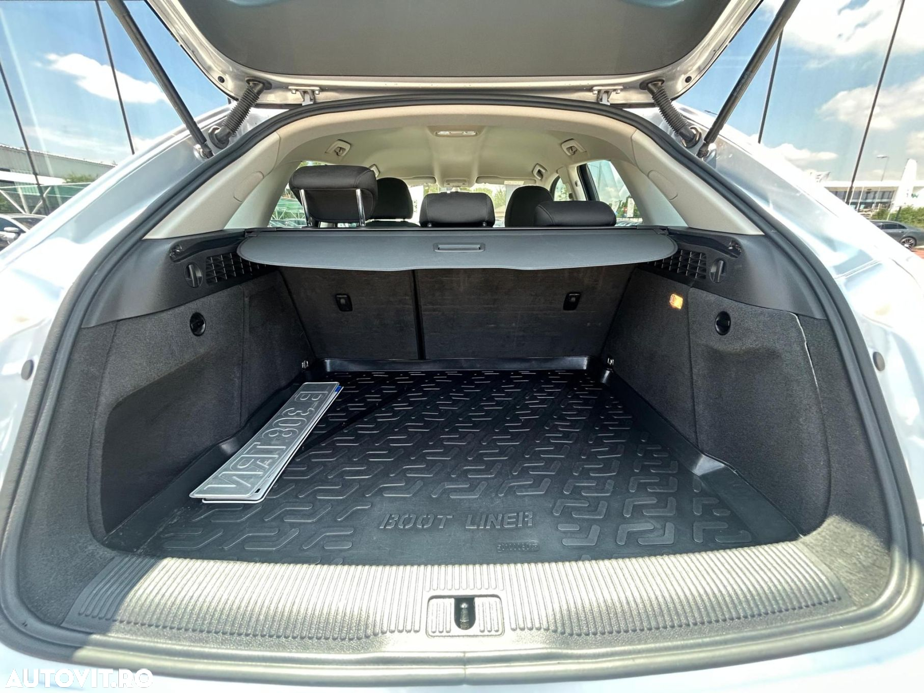 Audi Q3 1.4 TFSI Stronic Design - 26
