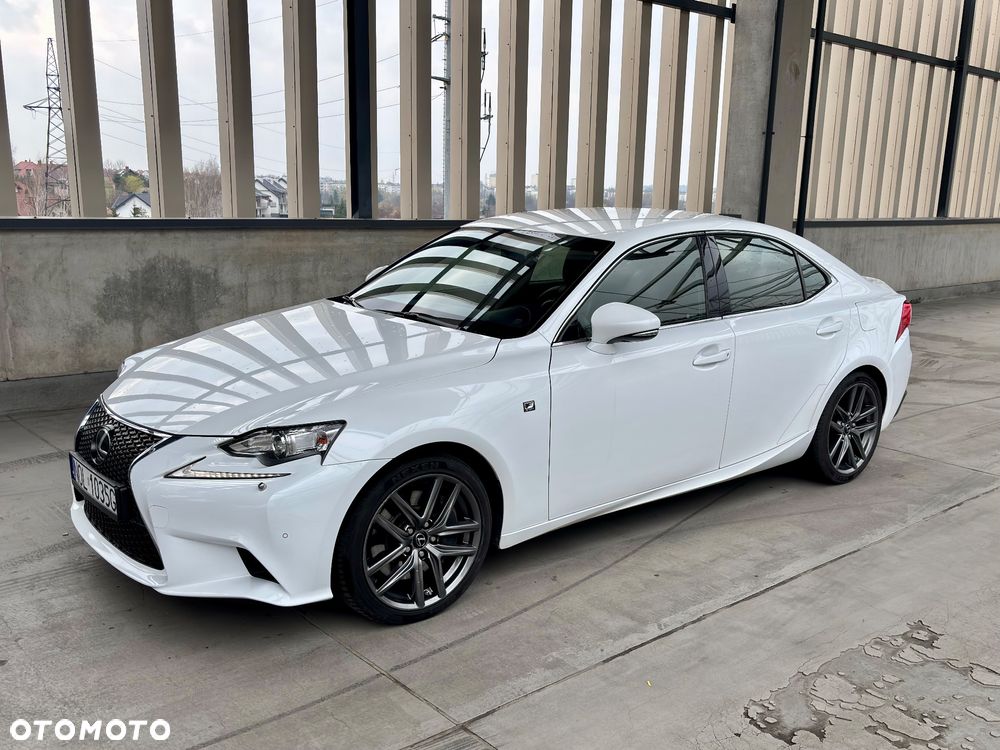 Lexus IS 200t F Sport - 1