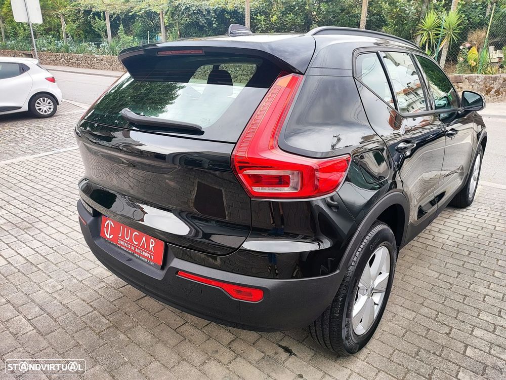 Volvo XC 40 2.0 D3 Momentum Core - 5