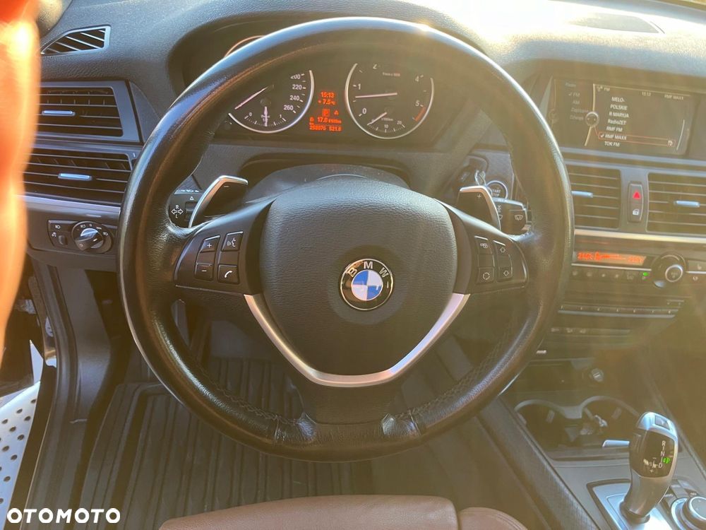 BMW X5 xDrive30d - 16