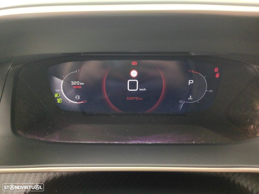 Peugeot 2008 PureTech 130 EAT8 GT - 8