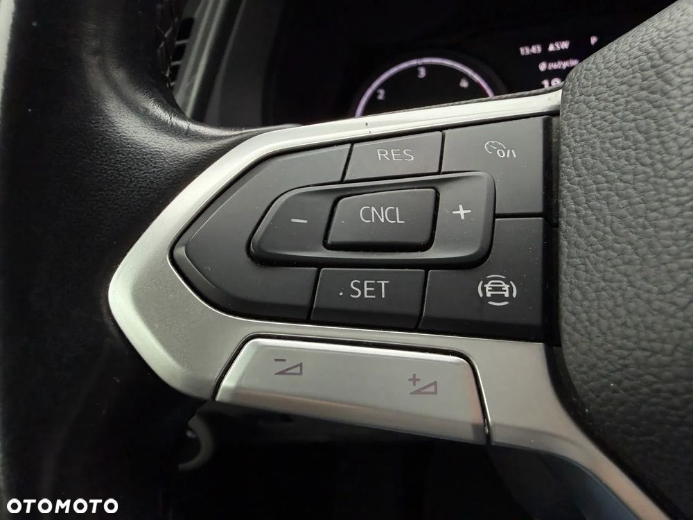 Volkswagen Transporter - 22