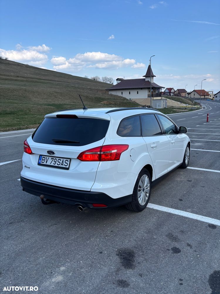 FORD Focus 2017 — imagine 5