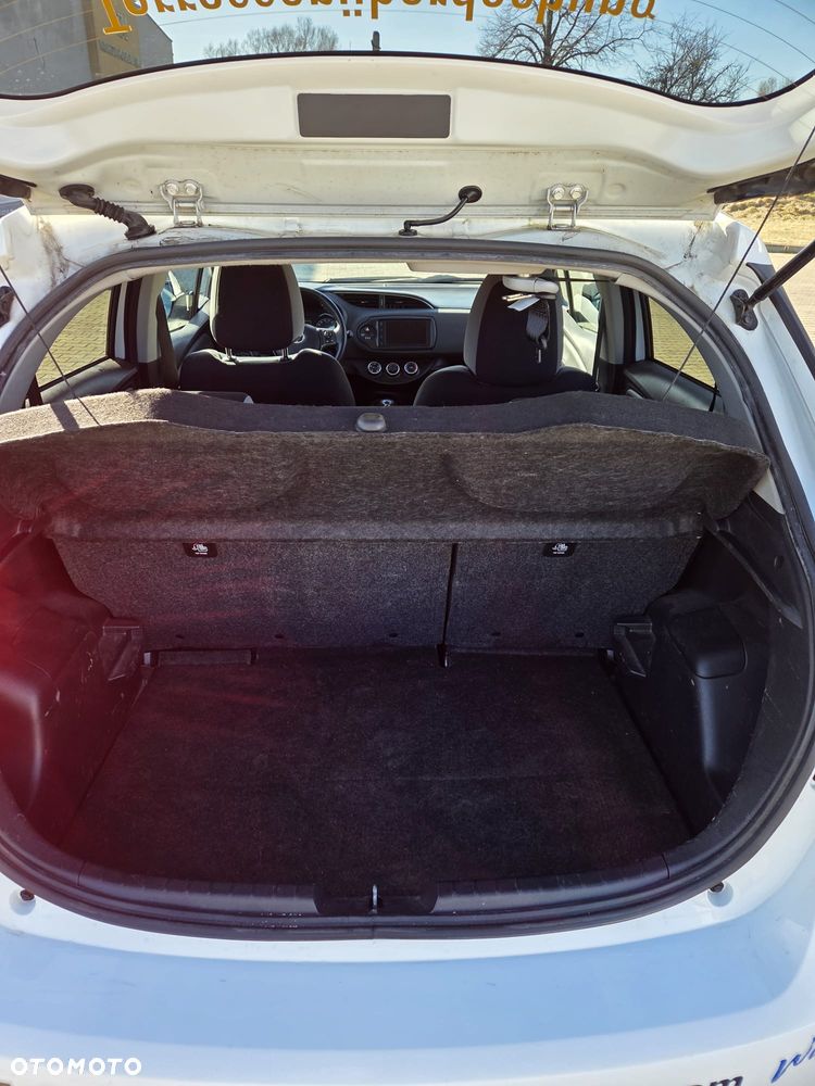 Toyota Yaris 1.5 Premium - 5