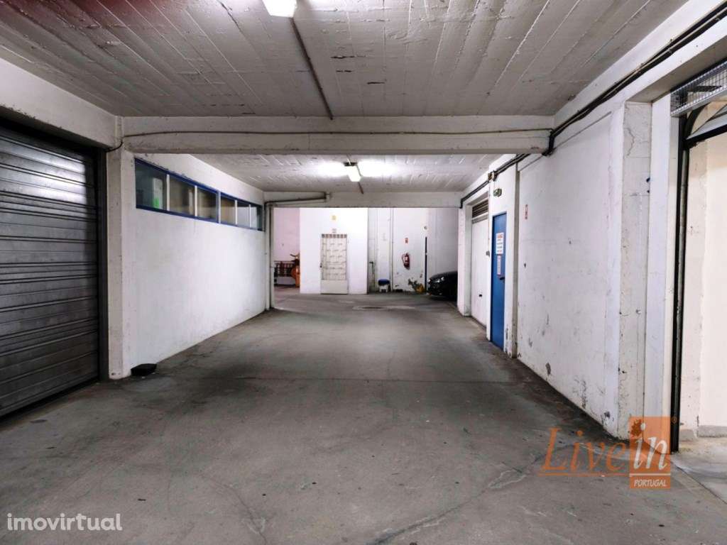 Garagem com 100 m2 na Vila da Ericeira - Grande imagem: 5/10