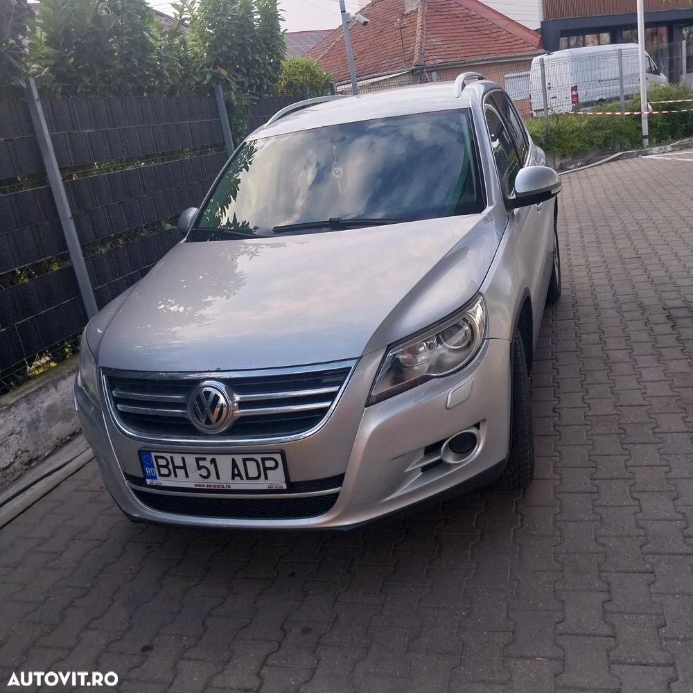 Volkswagen Tiguan - 2
