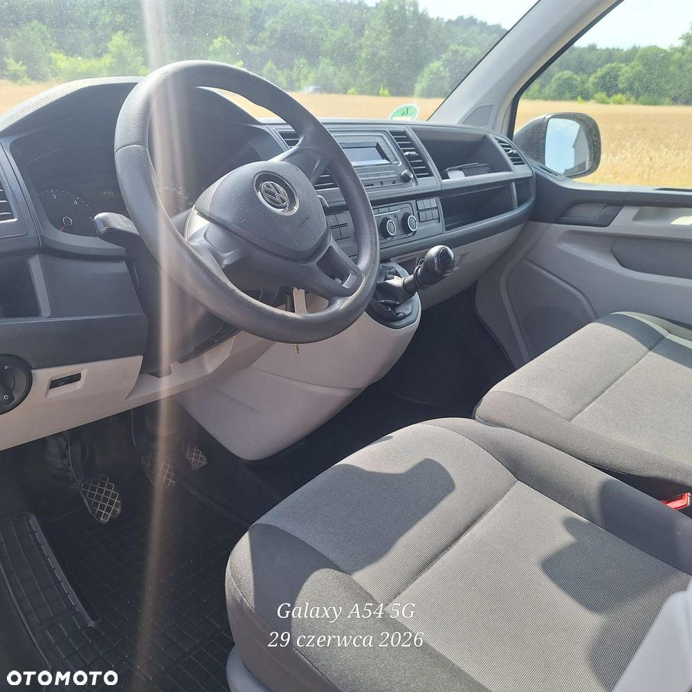 Volkswagen Transporter - 11