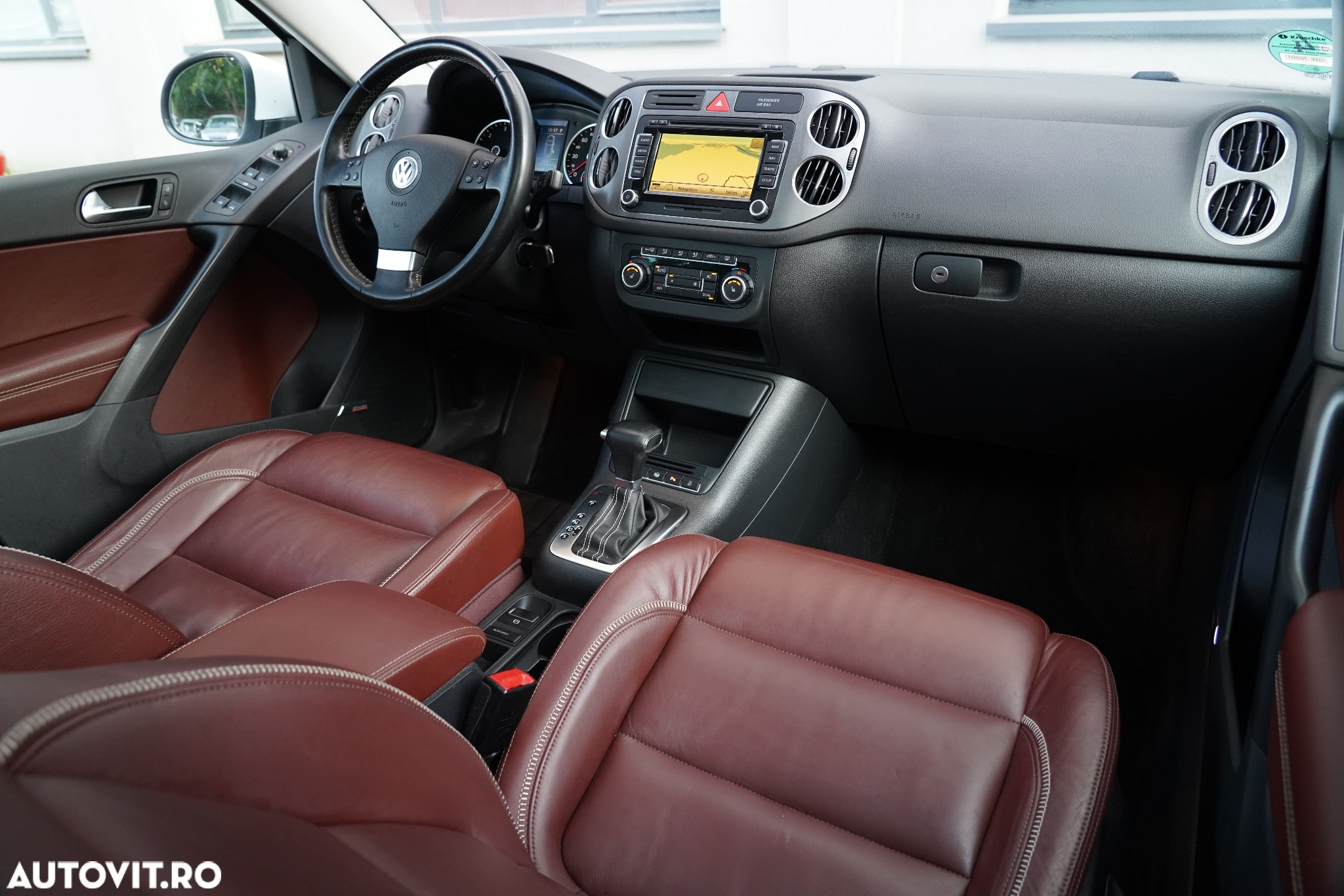 Volkswagen Tiguan 2.0 TDI 4Motion DSG Track & Style - 18