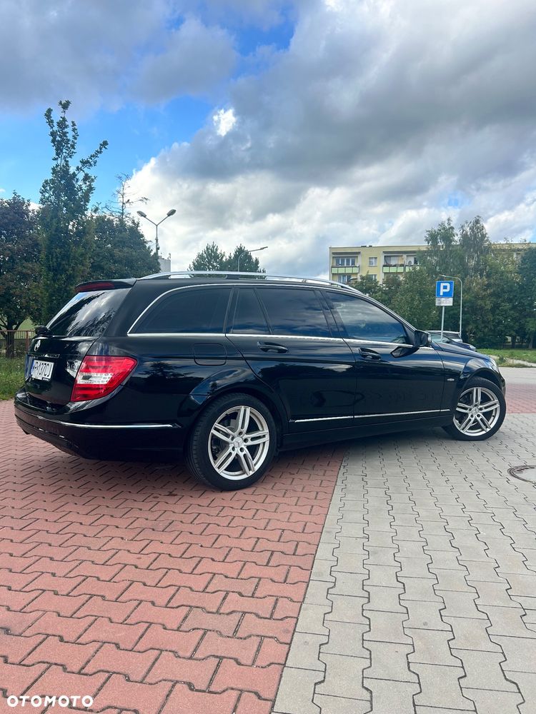 Mercedes-Benz Klasa C 180 BlueEFFICIENCY 7G-TRONIC Avantgarde - 3