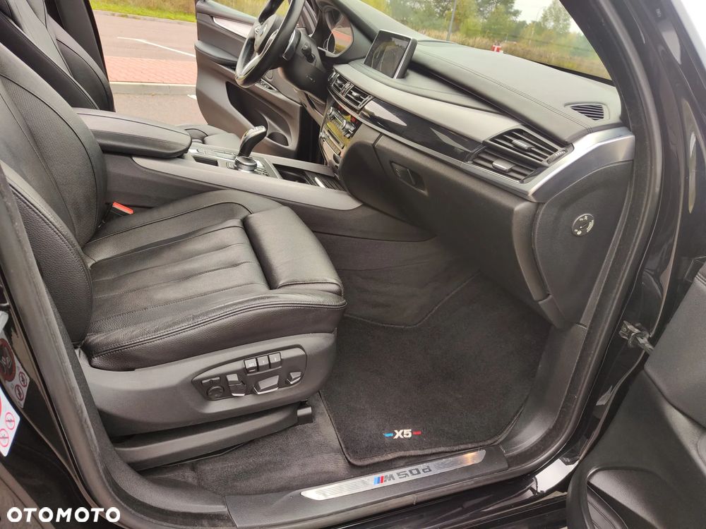 BMW X5 M M50d - 10