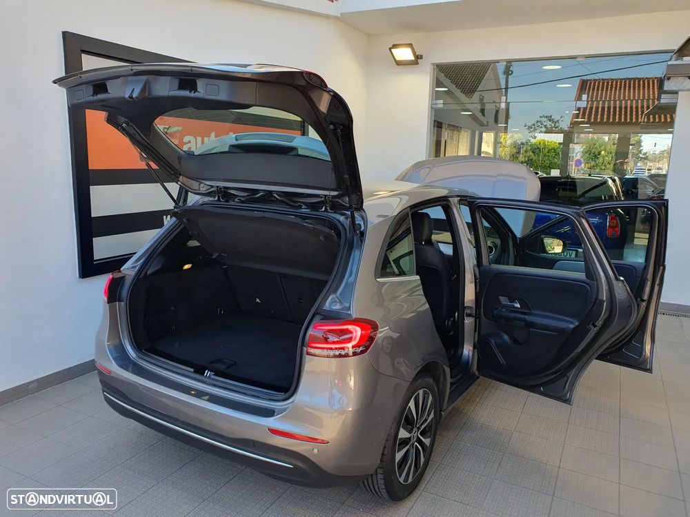 Mercedes-Benz B 180 d 8G-DCT Style - 16