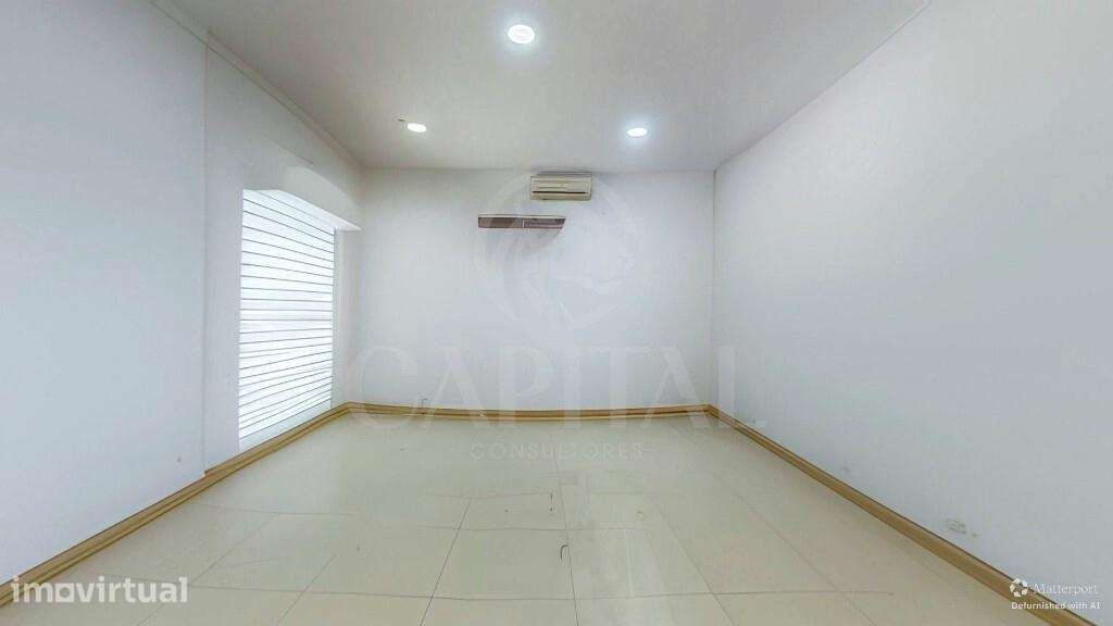 Loja para arrendamento no centro de Moscavide, junto ao Parque das Naç - Grande imagem: 4/7
