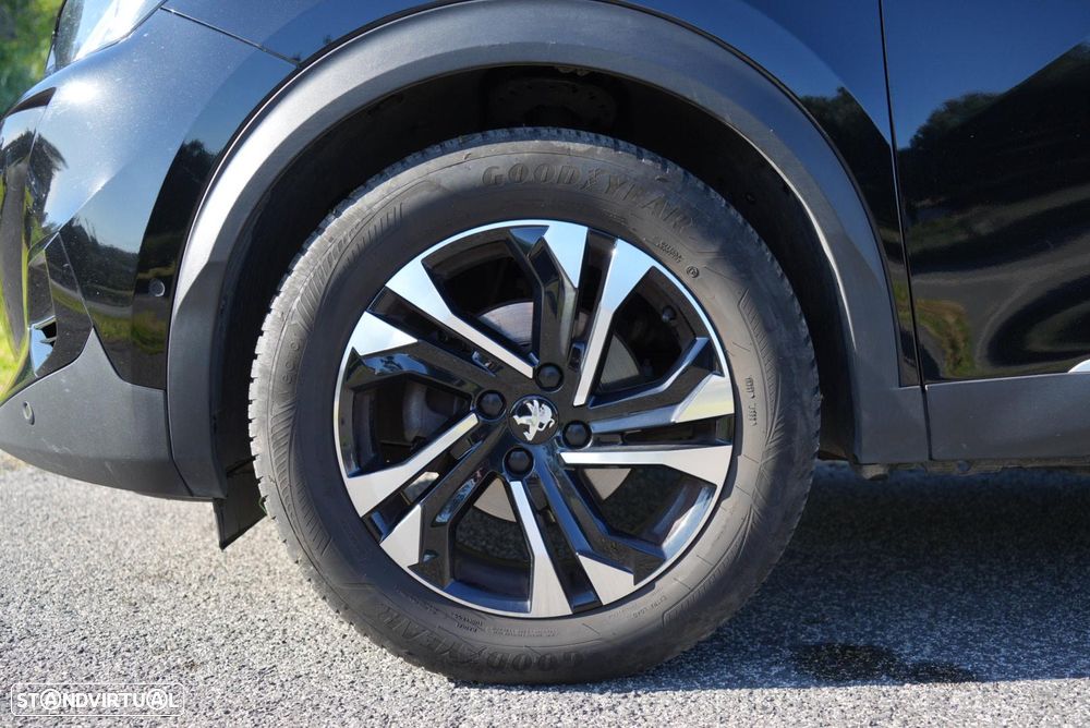 Peugeot 2008 1.2 PureTech GT EAT8 - 18