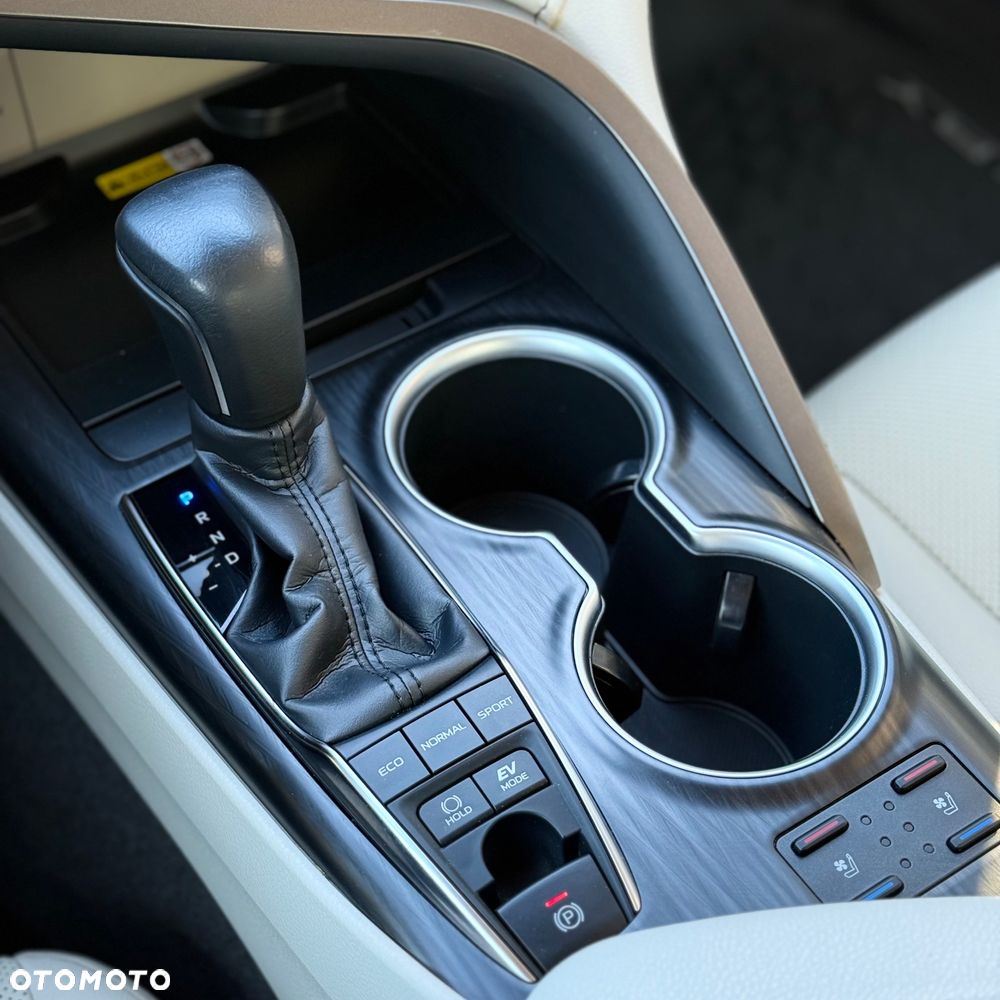 Toyota Camry 2.5 Hybrid Executive CVT - 15