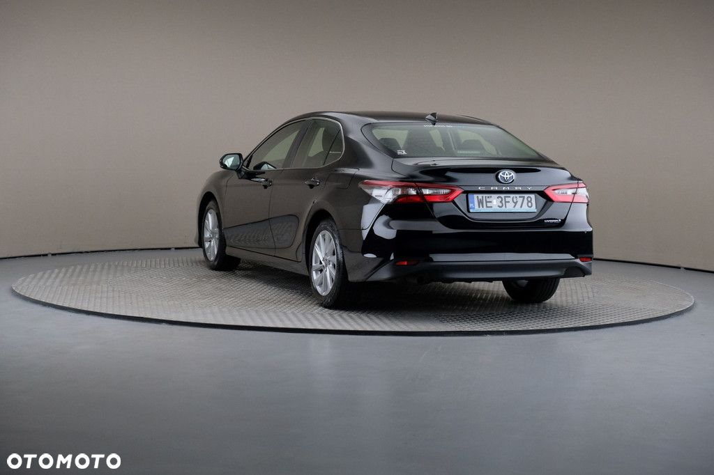 Toyota Camry - 2