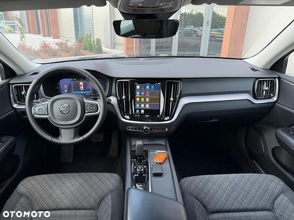 Volvo V60 B3 B Plus Dark - 12