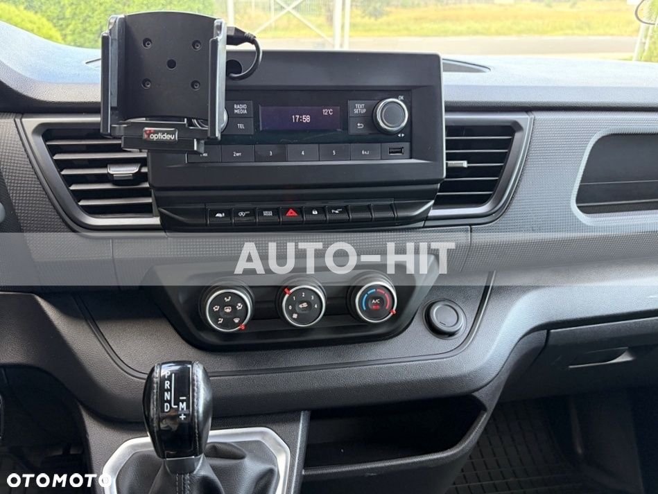 Renault Trafic - 22