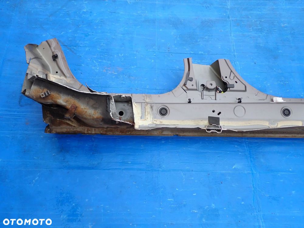 MITSUBISHI ASX 10-19 PRÓG LEWY C06A - 12