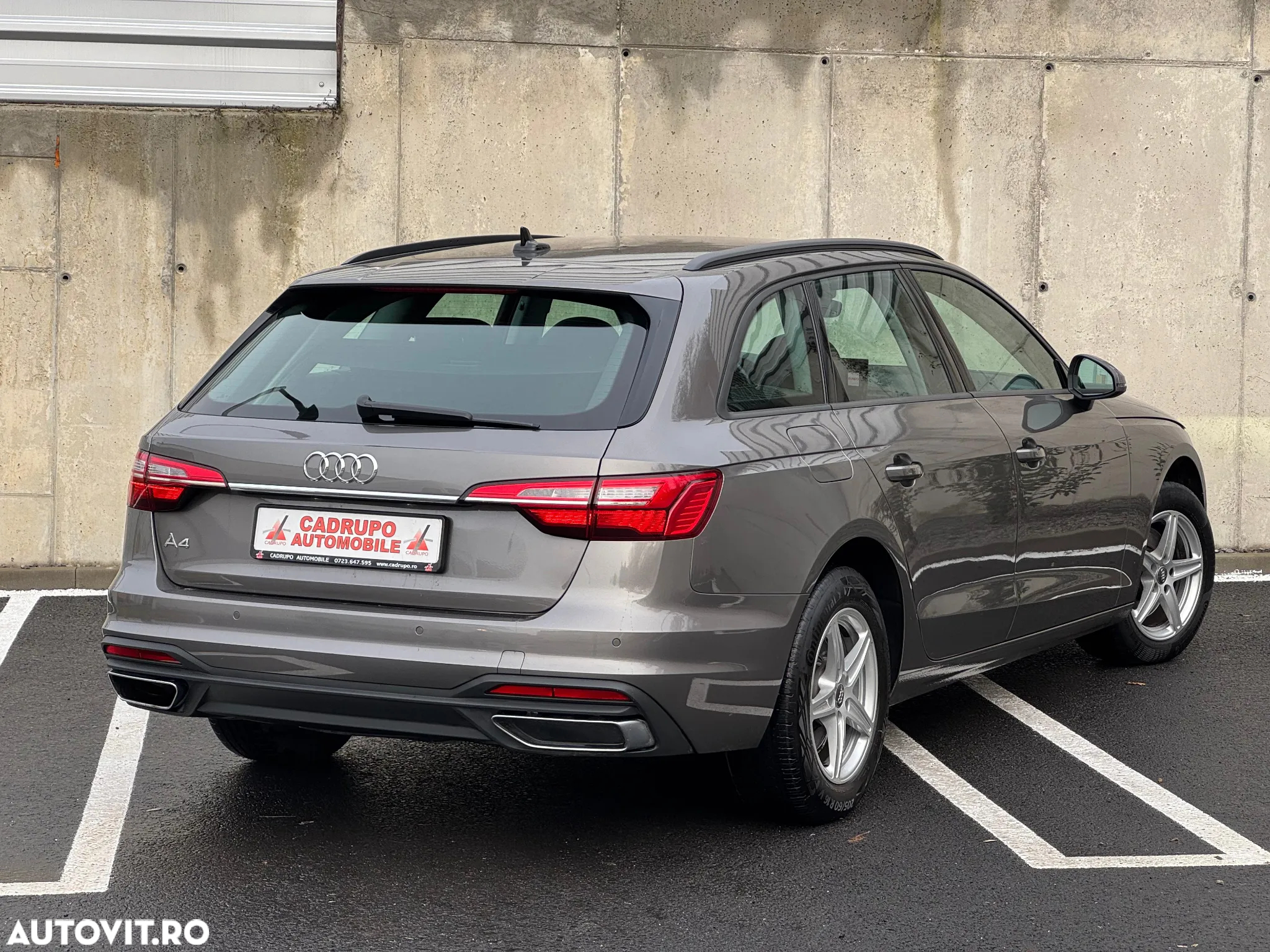 Audi A4 Avant 30 TDI S tronic - 21
