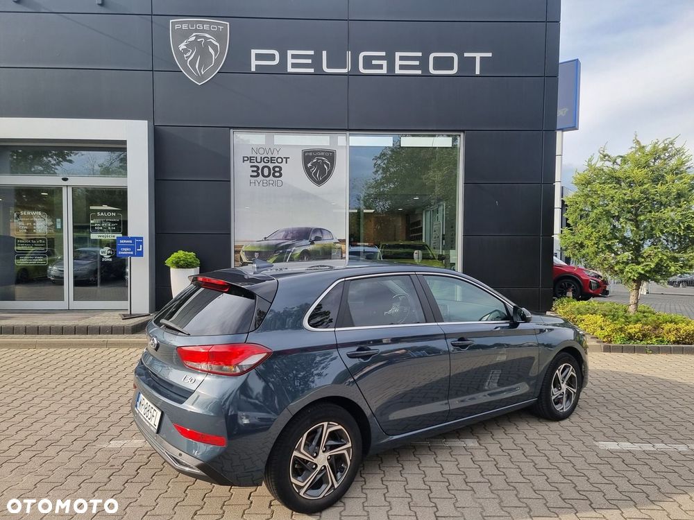 Hyundai i30 1.5 DPI Smart - 11