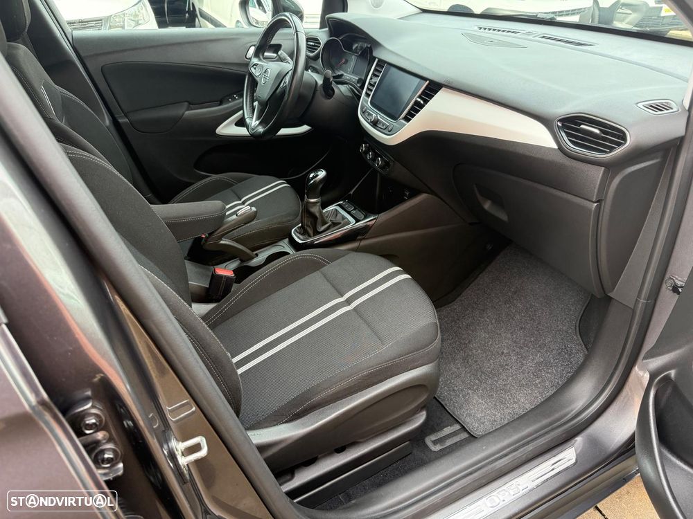 Opel Crossland 1.2 Design & Tech - 34