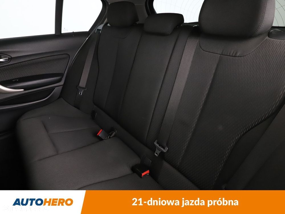 BMW Seria 1 - 15