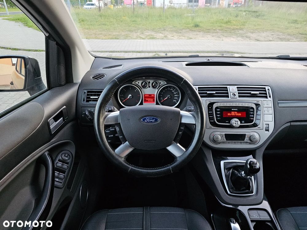 Ford Kuga 2.0 TDCi FWD Titanium - 20