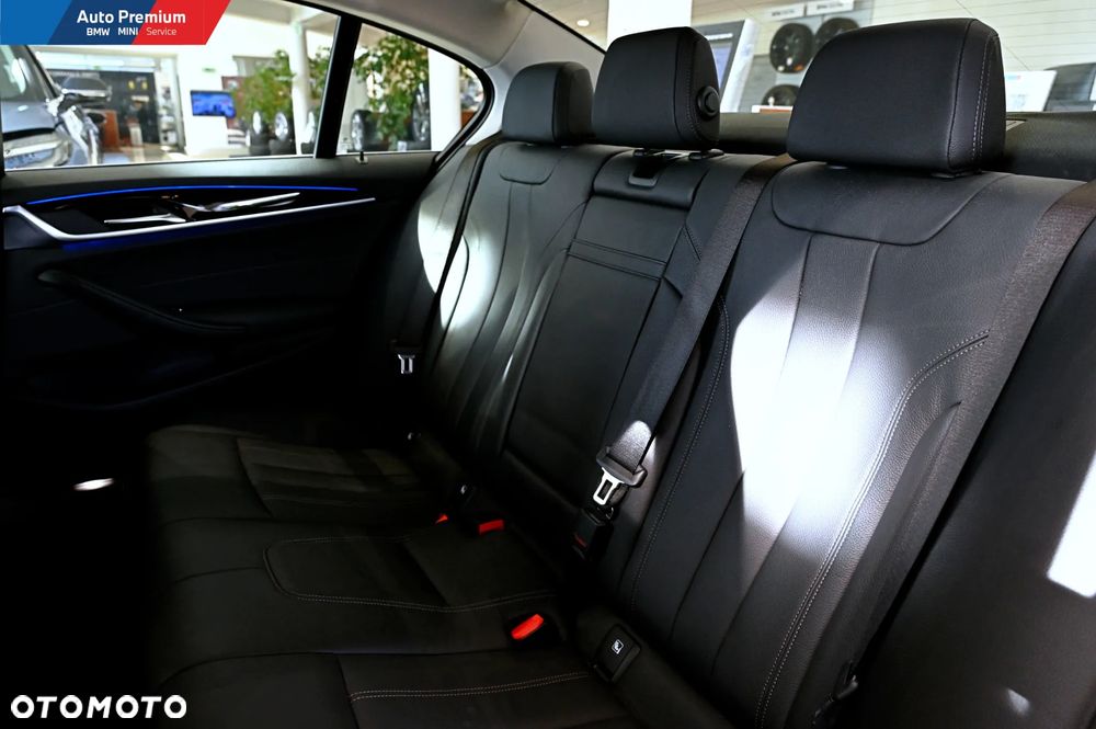BMW Seria 5 530i - 16