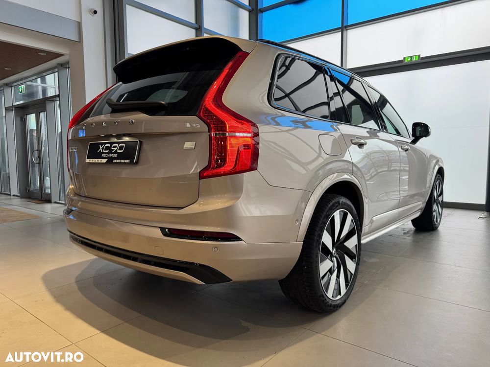 Volvo XC 90 Recharge T8 AWD Plus Dark - 6