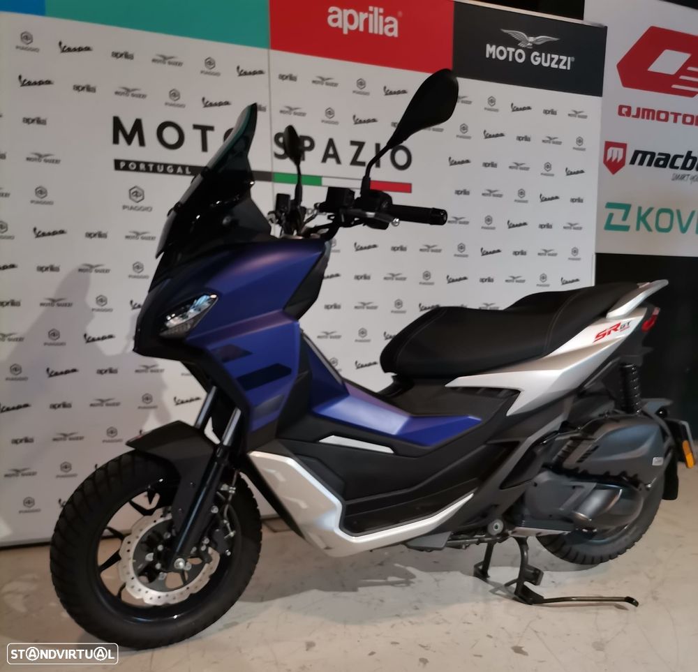 Piaggio 125 SR GT - 1