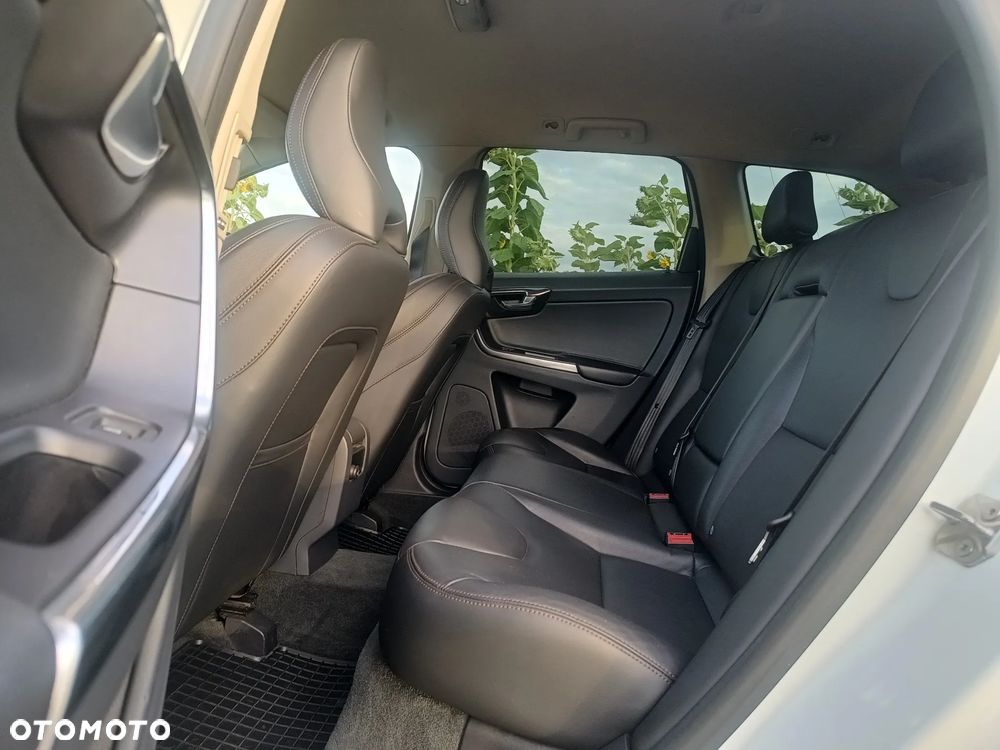 Volvo XC 60 D5 AWD Summum - 12