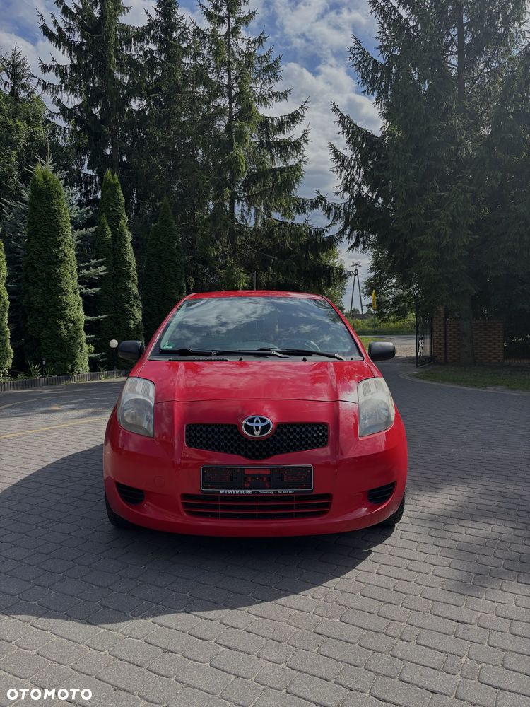 Toyota Yaris - 2