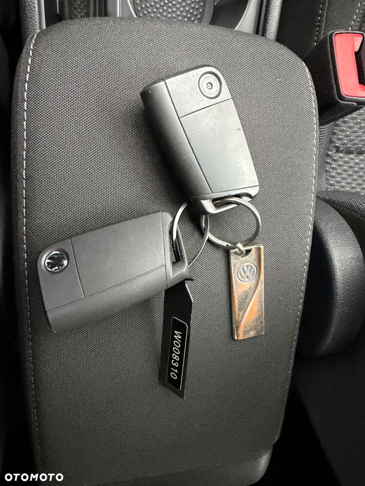 Volkswagen Touran - 39