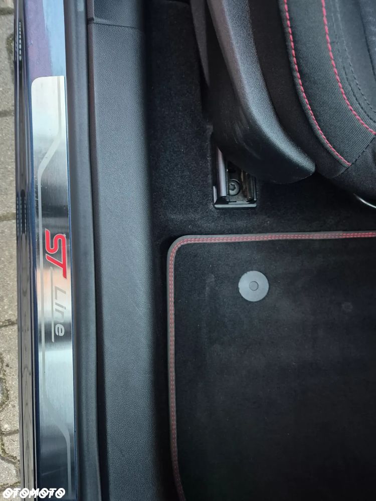 Ford Focus 1.5 EcoBoost STart-Stopp-System ST-Line - 24