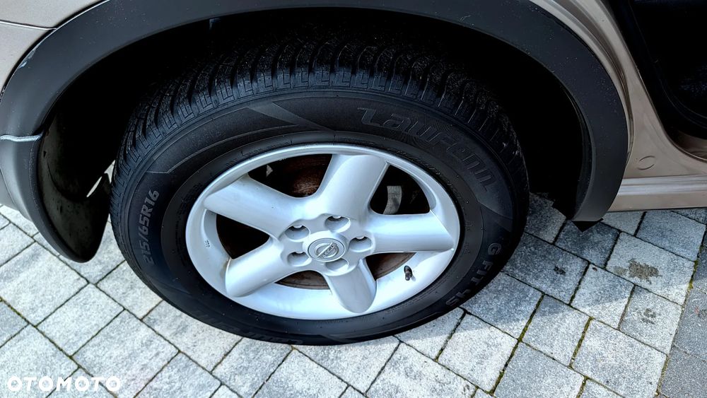 Nissan Qashqai 2.0 Tekna - 28